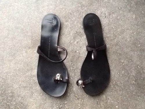 Sandales tongs entre doigts - tongs,,
